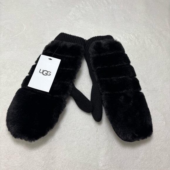 UGG Luxe BLACK FAUX FUR FUZZY WOOL BLEND MITTENS WITH SHERPA LINING size L/XL